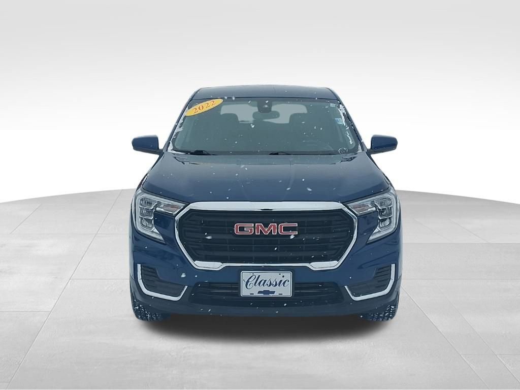 Used 2022 GMC Terrain SLE image 2