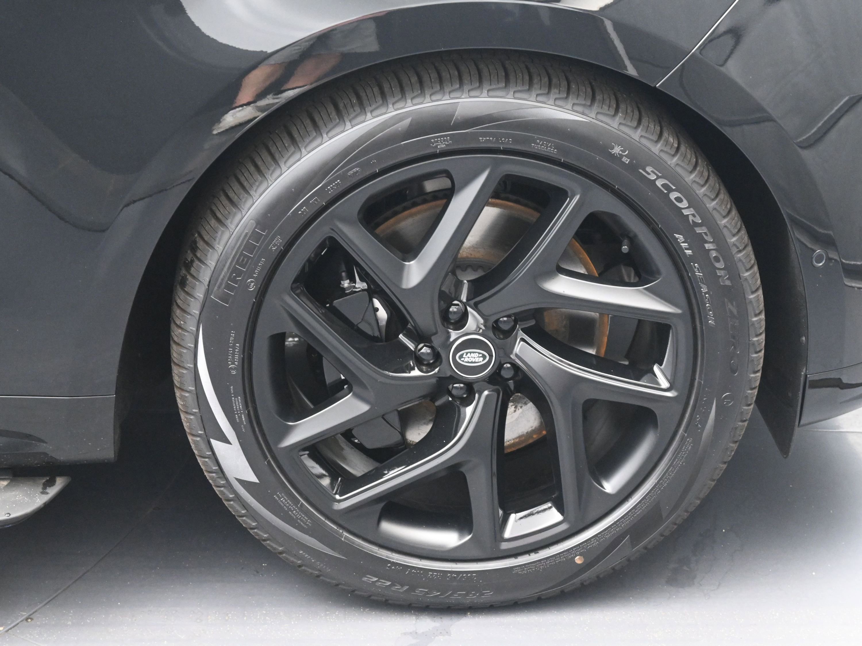 New 2025 Land Rover Range Rover Sport Dynamic SE image 13