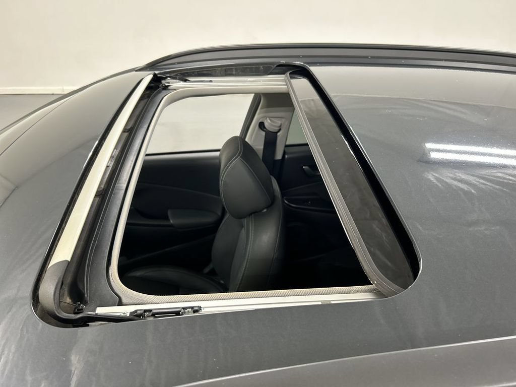 Used 2021 Hyundai Kona Ultimate AWD/4WD image 20