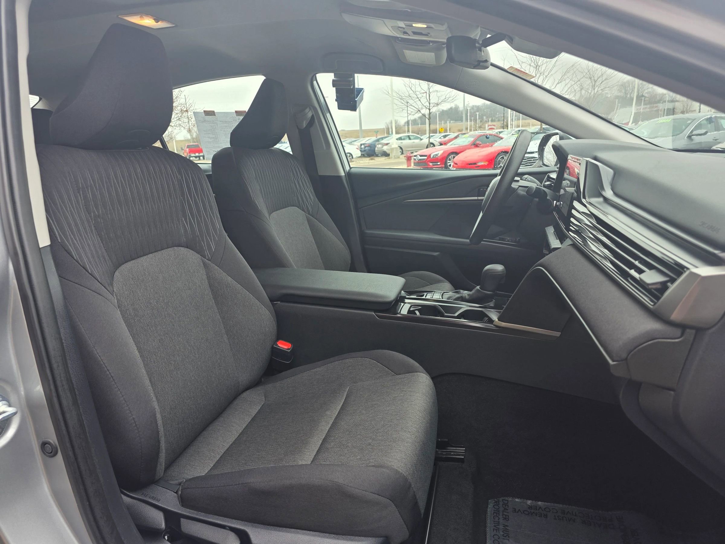 Used 2025 Toyota Camry LE FWD image 7