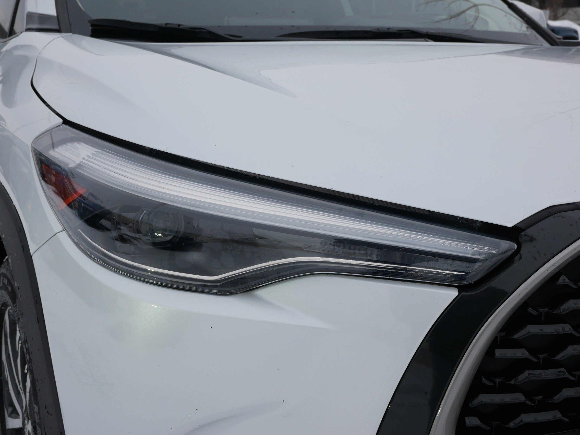 Used 2022 Toyota Corolla Cross XLE image 16