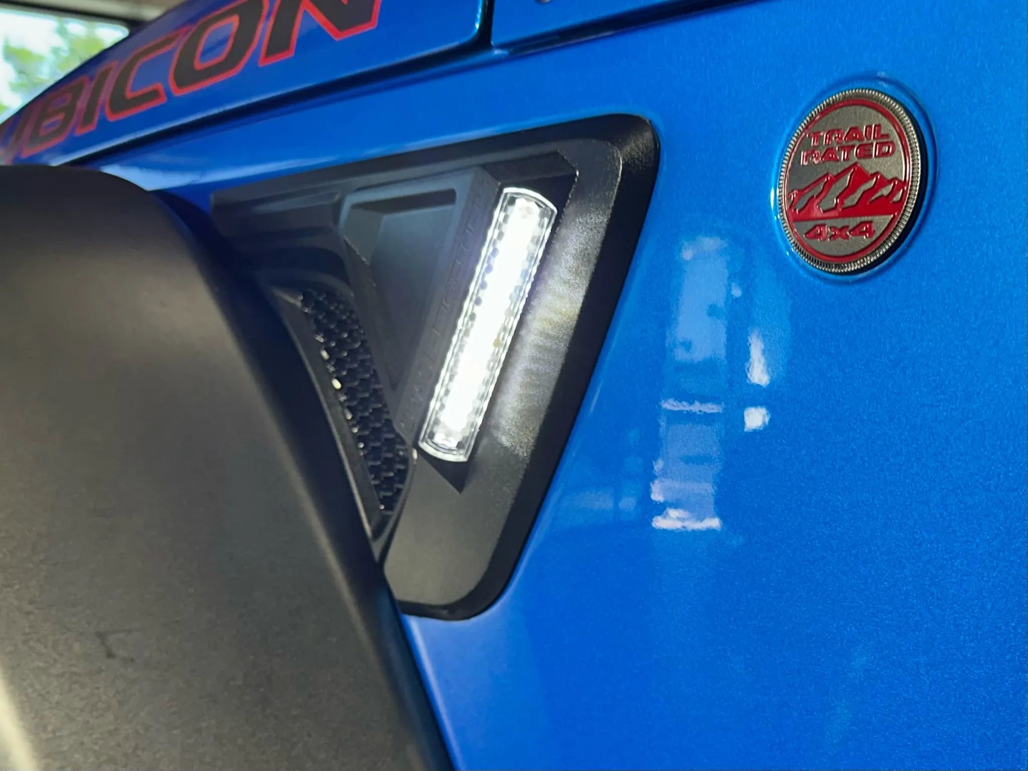 Used 2021 Jeep Gladiator Rubicon w/ Cold Weather Group AWD/4WD image 8