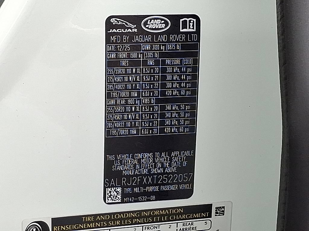 New 2026 Land Rover Discovery S AWD/4WD image 17