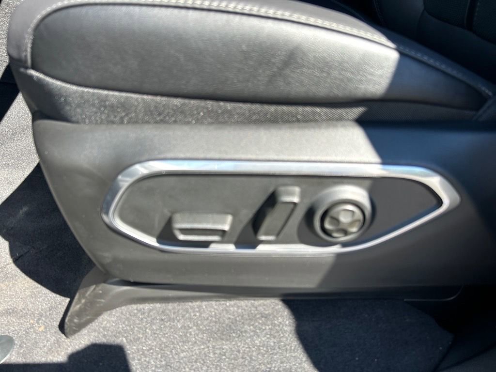 New 2024 Jeep Wagoneer L Series II image 17