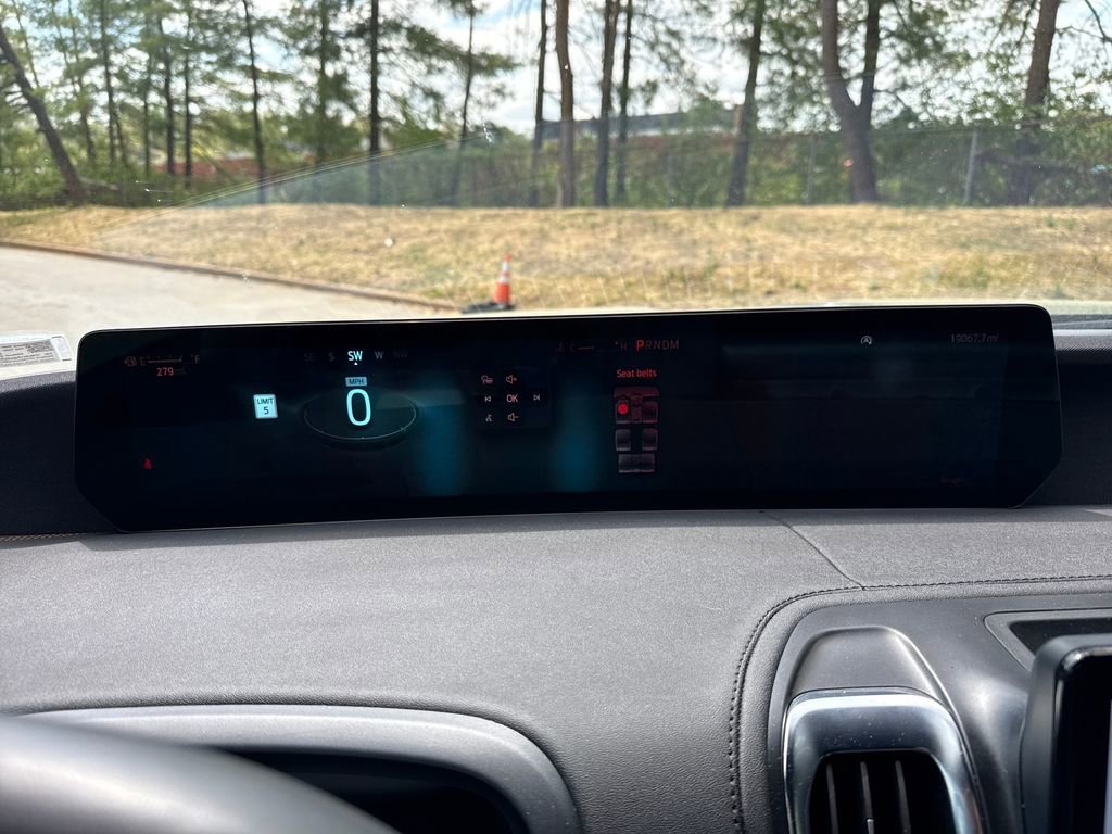 Used 2025 Ford Expedition Tremor AWD/4WD image 16