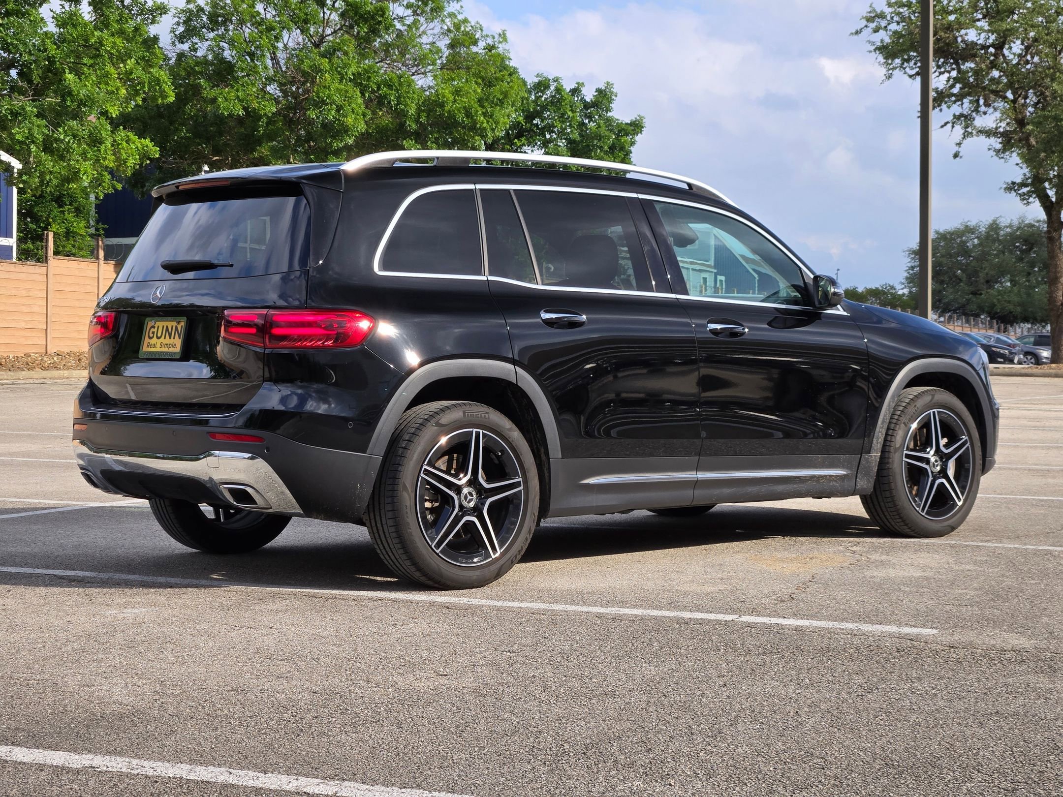 Used 2024 Mercedes-Benz GLB 250 image 4