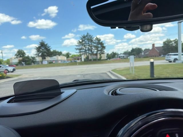 Used 2019 MINI Cooper S FWD image 11