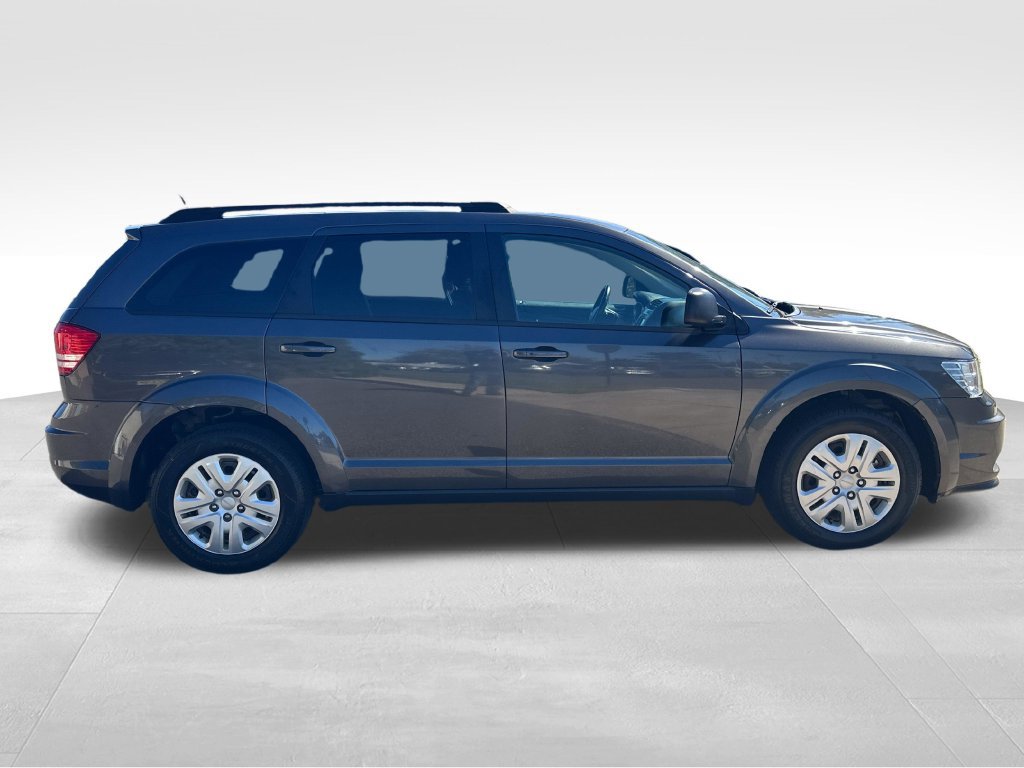 Used 2018 Dodge Journey SE FWD image 9
