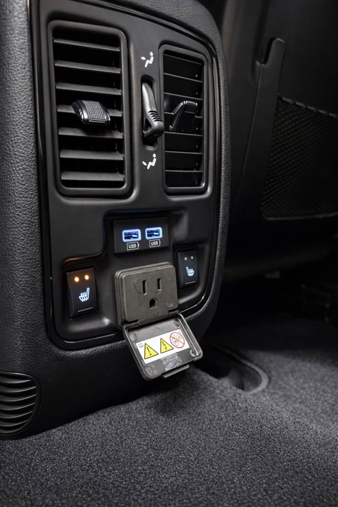 Used 2024 Dodge Durango GT image 31