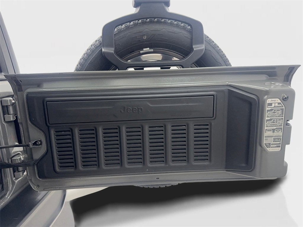 Used 2021 Jeep Wrangler Unlimited Sahara w/ Cold Weather Group image 83