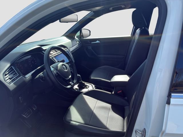 Used 2019 Volkswagen Tiguan SEL R-Line AWD/4WD image 9