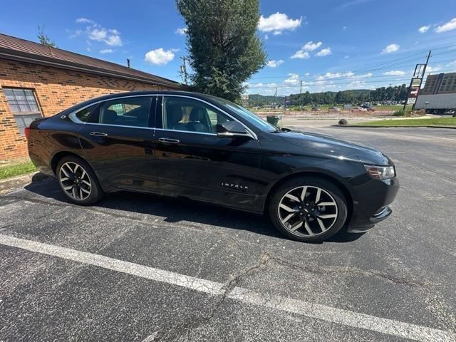 Used 2017 Chevrolet Impala Premier FWD image 19