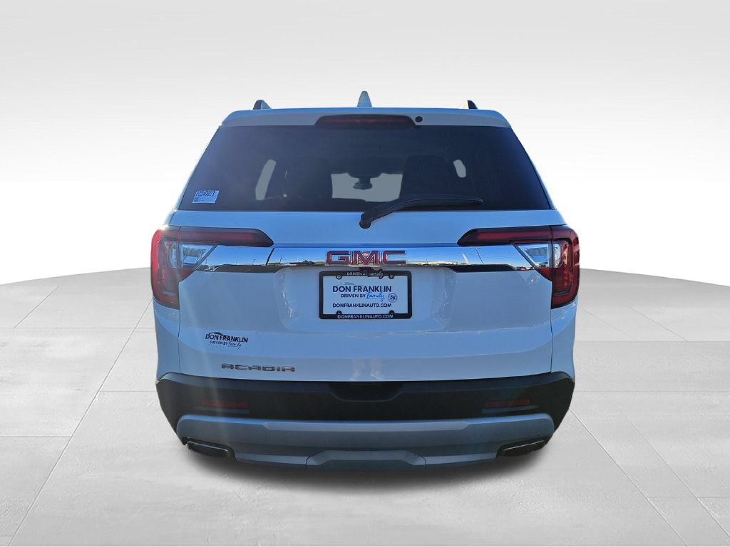 Used 2023 GMC Acadia SLE w/ Driver Convenience Package FWD image 4