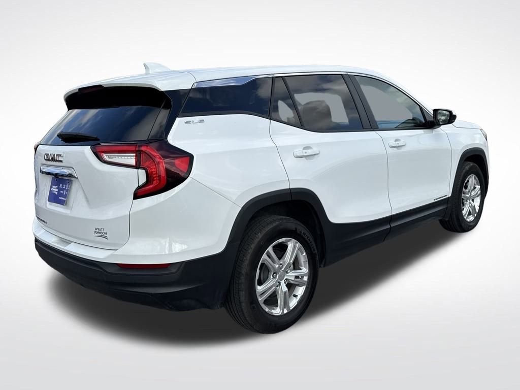 Used 2024 GMC Terrain SLE image 6