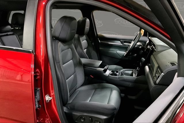Used 2026 GMC Terrain AT4 w/ Convenience Package III AWD/4WD image 15