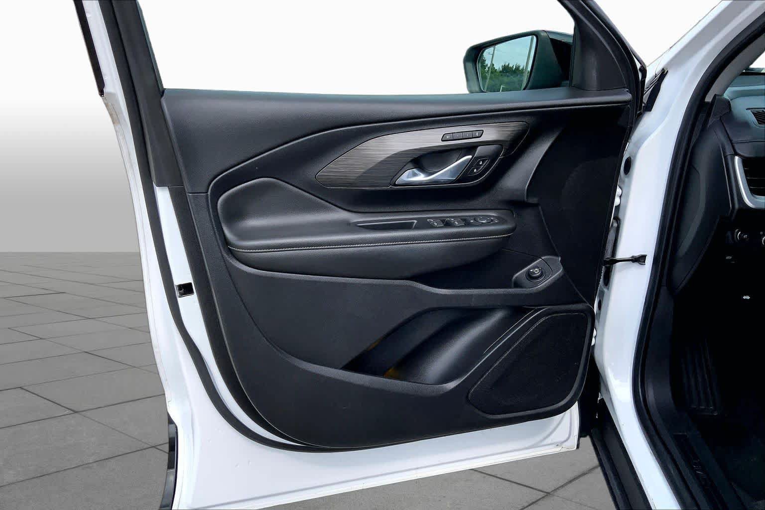 Certified 2023 GMC Terrain SLT w/ Elevation Edition FWD image 21