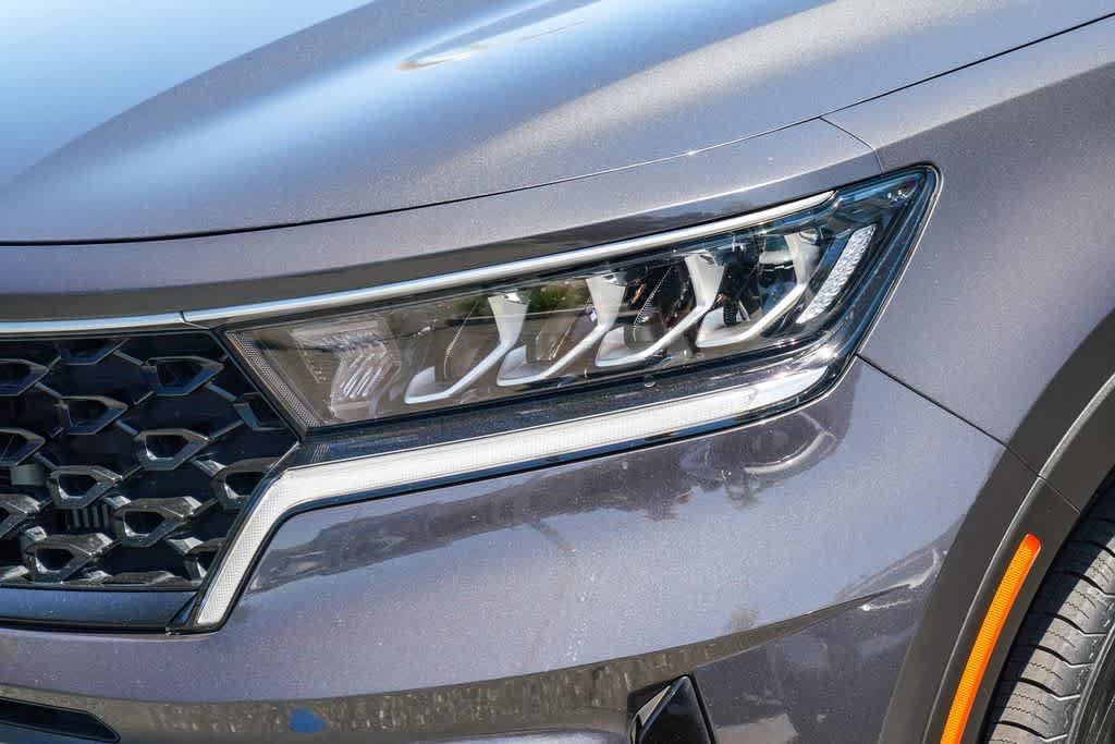 Certified 2023 Kia Sorento EX FWD image 8