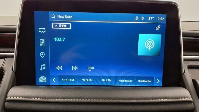 Used 2023 Chevrolet Suburban Premier image 31