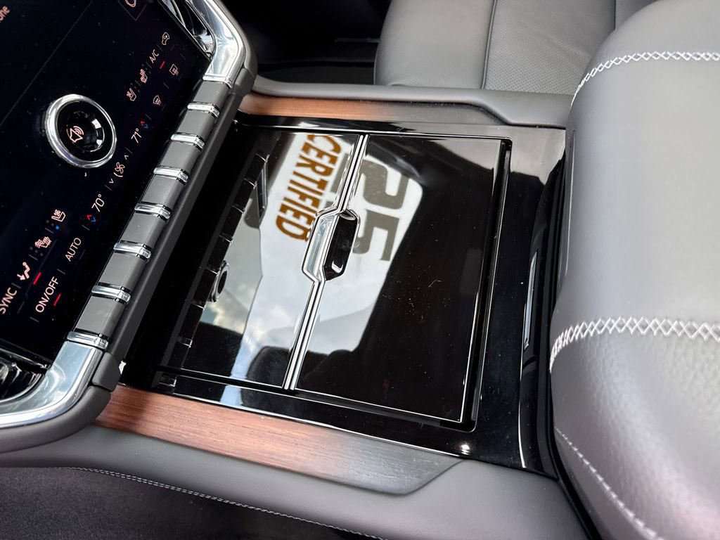 Certified 2025 GMC Yukon XL Denali w/ Denali Reserve Package image 26