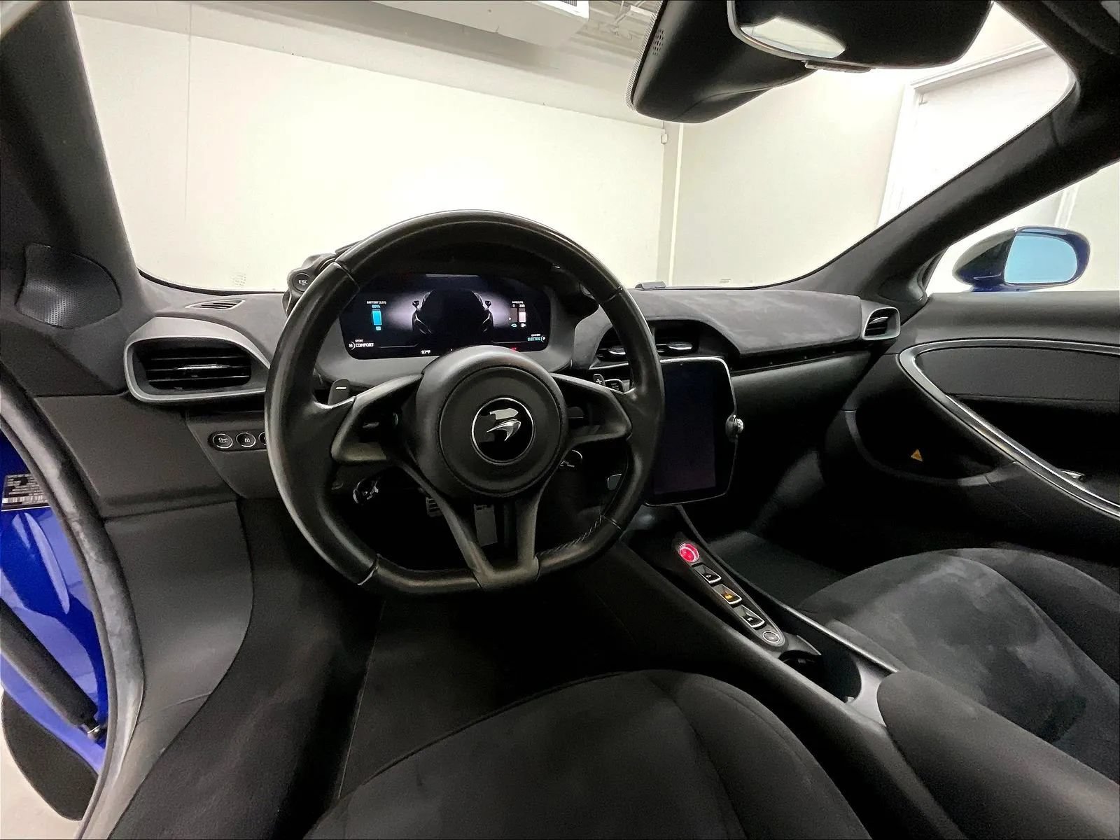 Used 2023 McLaren Artura