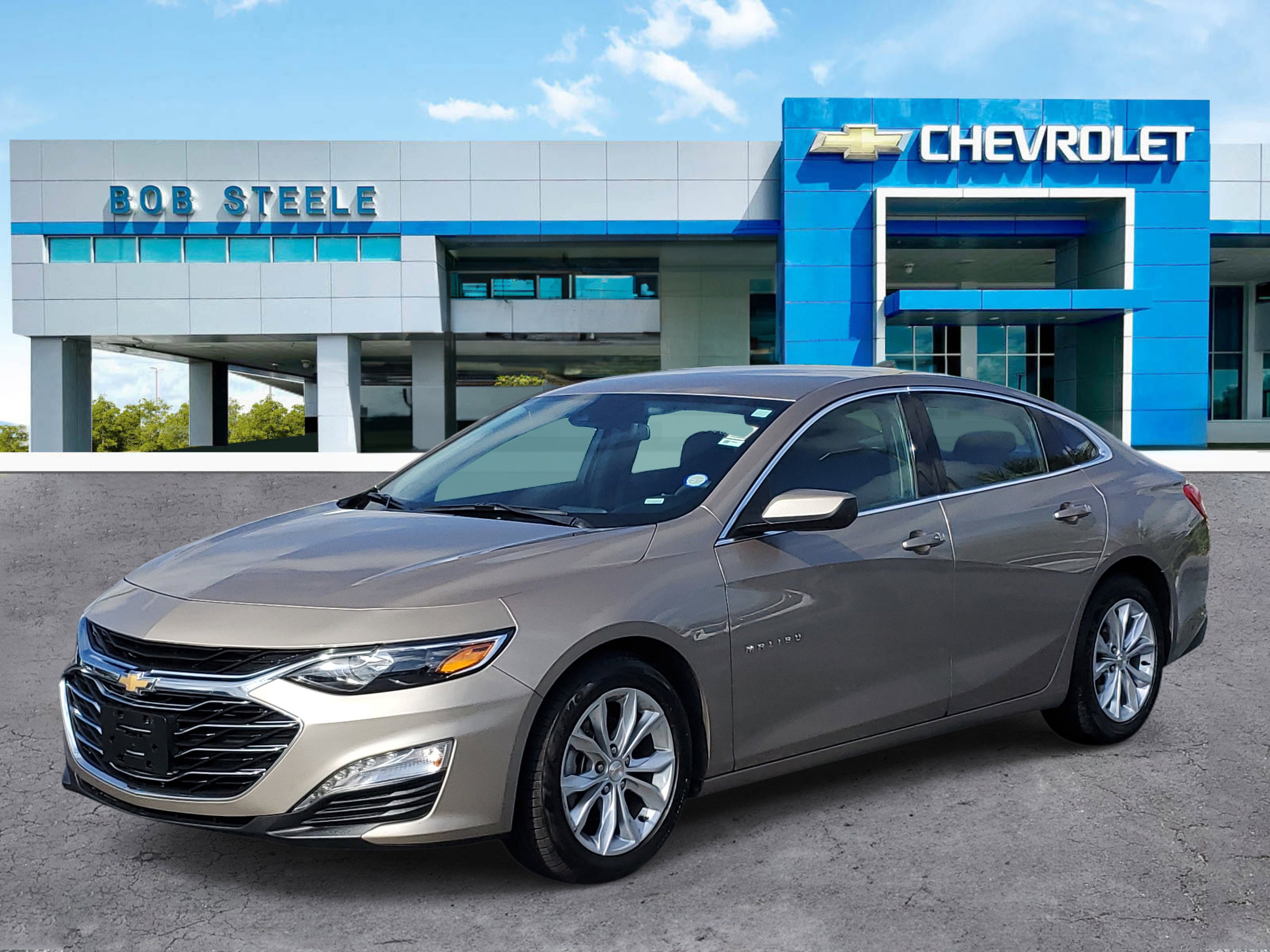 Used 2023 Chevrolet Malibu LT FWD image 2