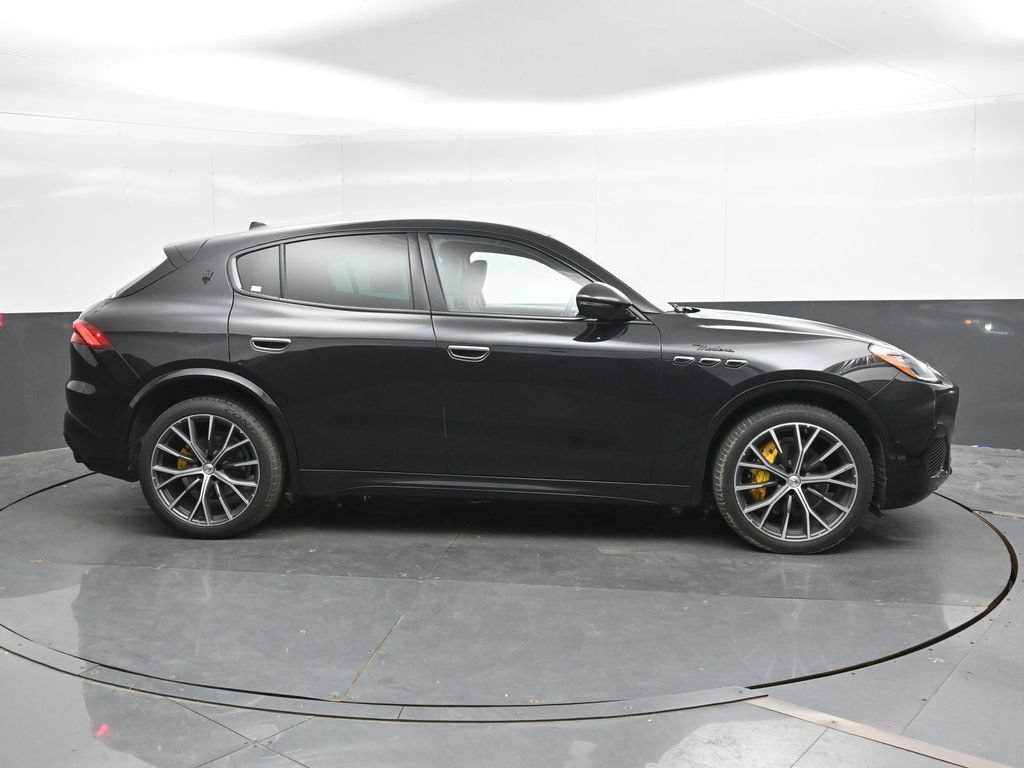 Used 2023 Maserati Grecale Modena AWD/4WD image 4