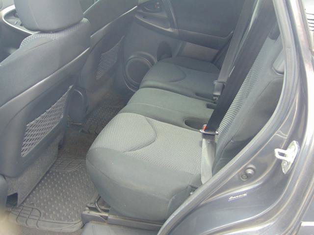 Used 2010 Toyota RAV4 Sport image 10