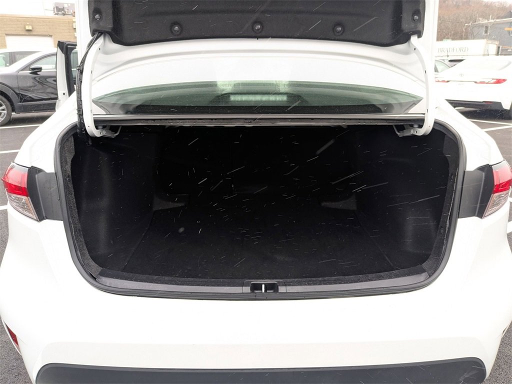 Used 2024 Toyota Corolla LE image 31