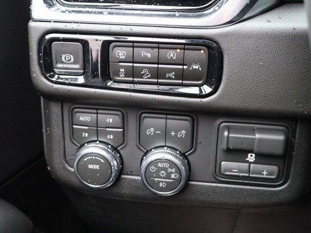 New 2026 GMC Yukon XL Elevation w/ Elevation Premium Package image 45