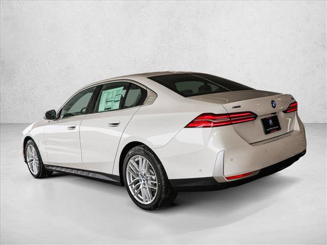 Certified 2025 BMW 530i xDrive AWD/4WD image 7
