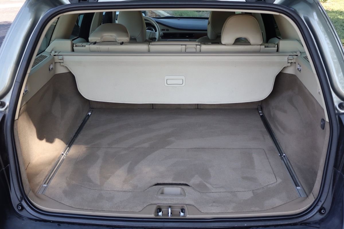 Used 2009 Volvo XC70 T6 image 14