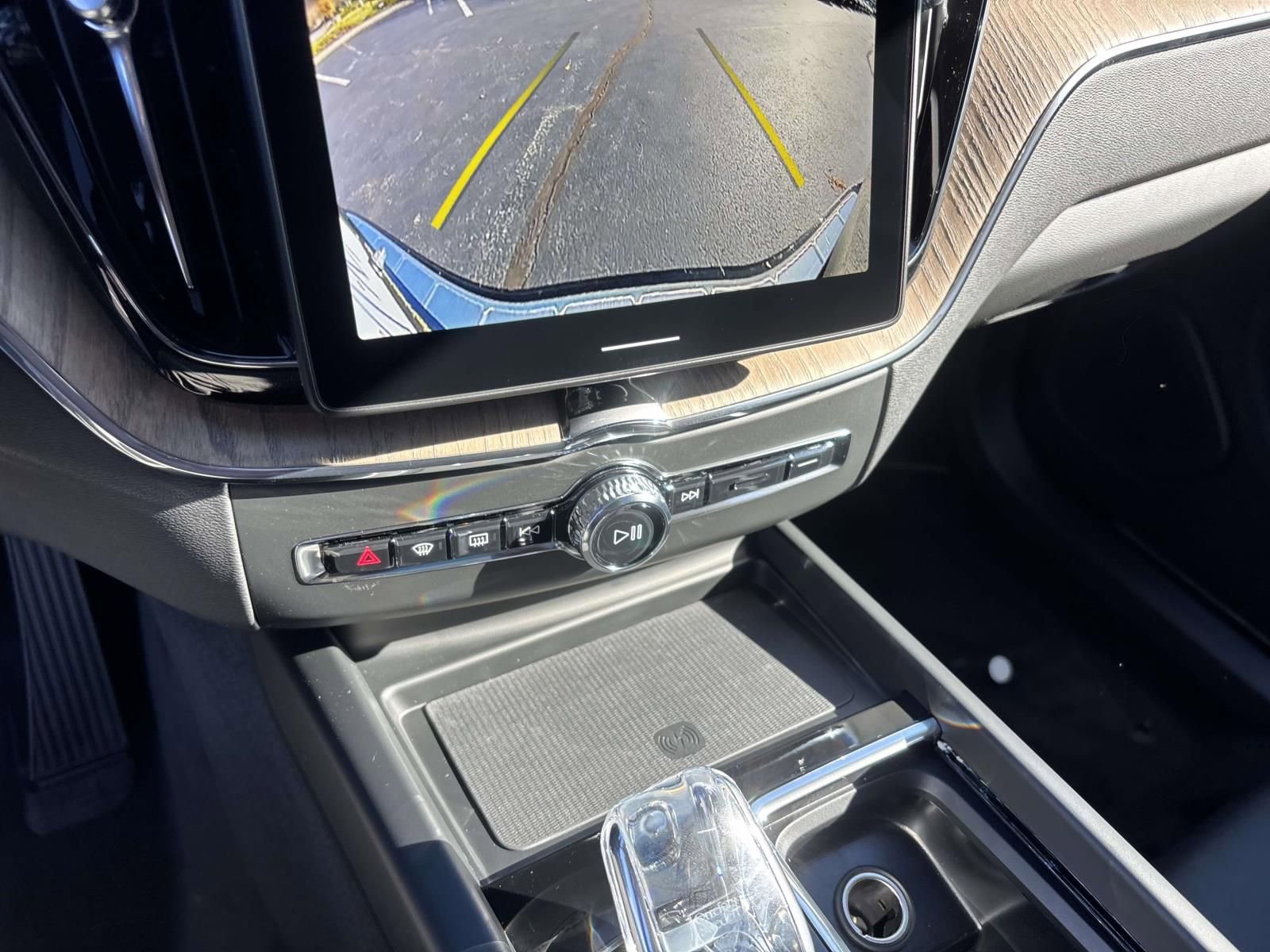 New 2026 Volvo XC60 B5 Plus w/ Protection Package Premier image 21