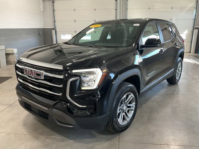 Used 2025 GMC Terrain Elevation image 3