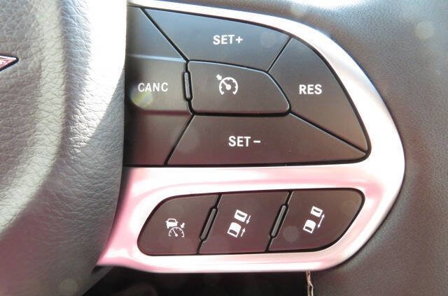 New 2026 Chrysler Pacifica Select image 28