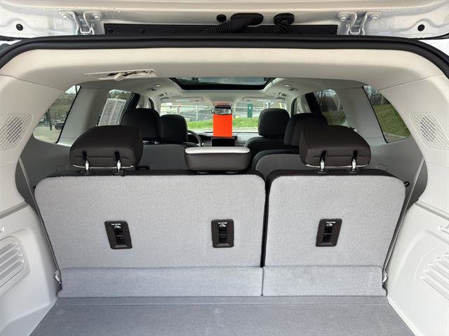 Used 2024 GMC Acadia Denali image 18