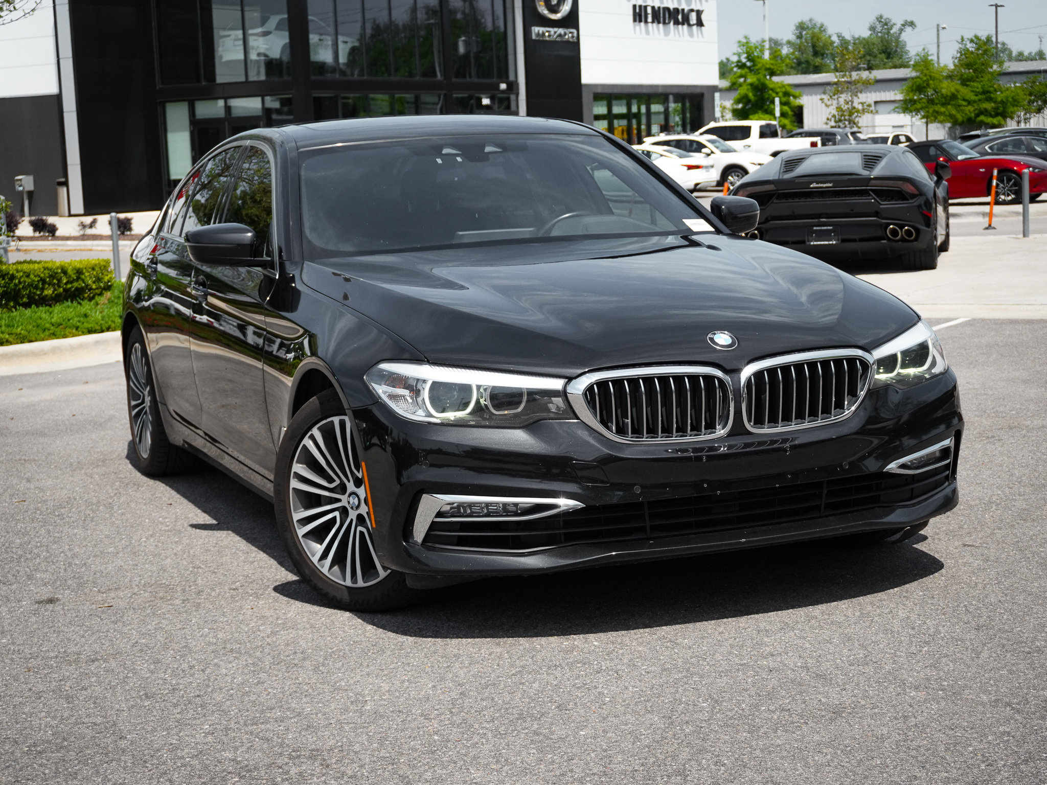 Used 2018 BMW 540i xDrive w/ Premium Package image 2