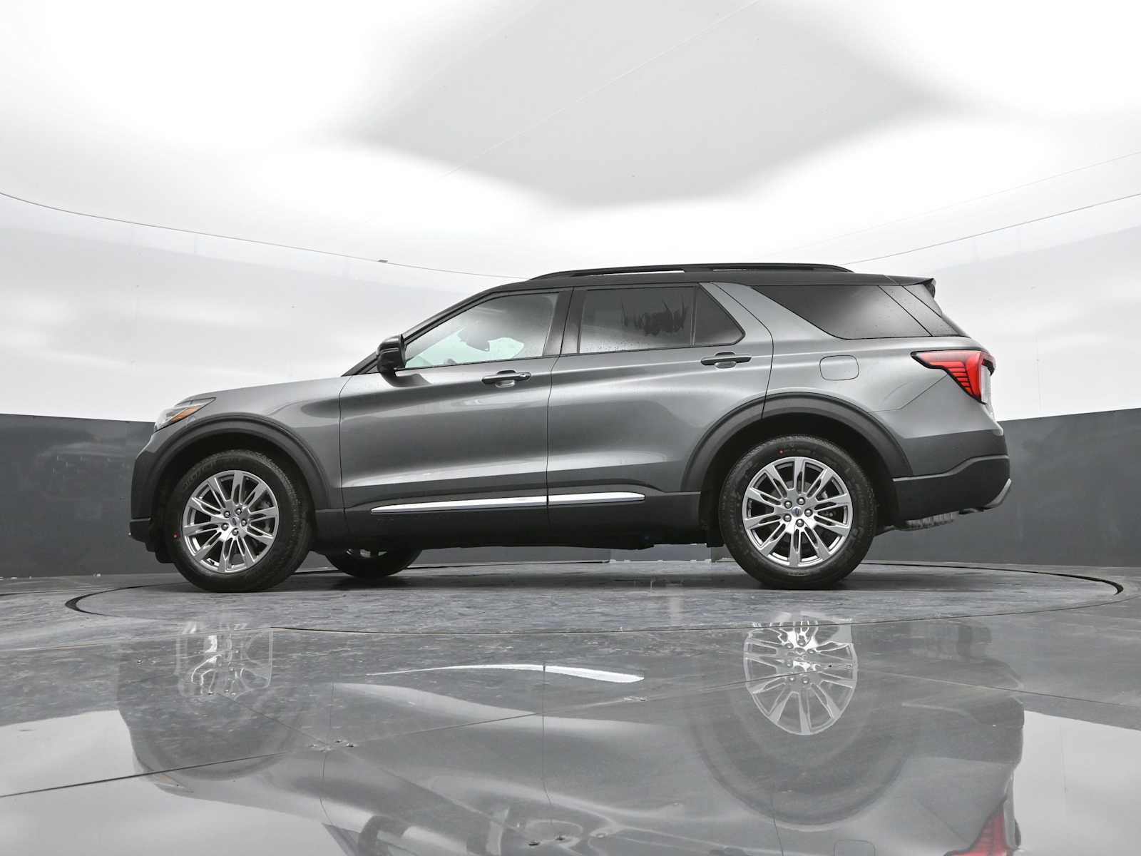 New 2026 Ford Explorer Platinum image 61