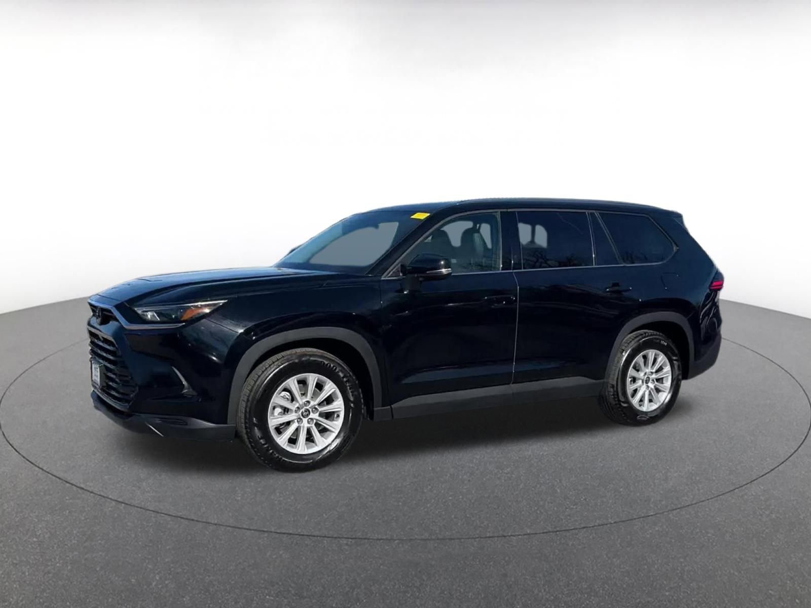 Used 2025 Toyota Grand Highlander FWD image 8