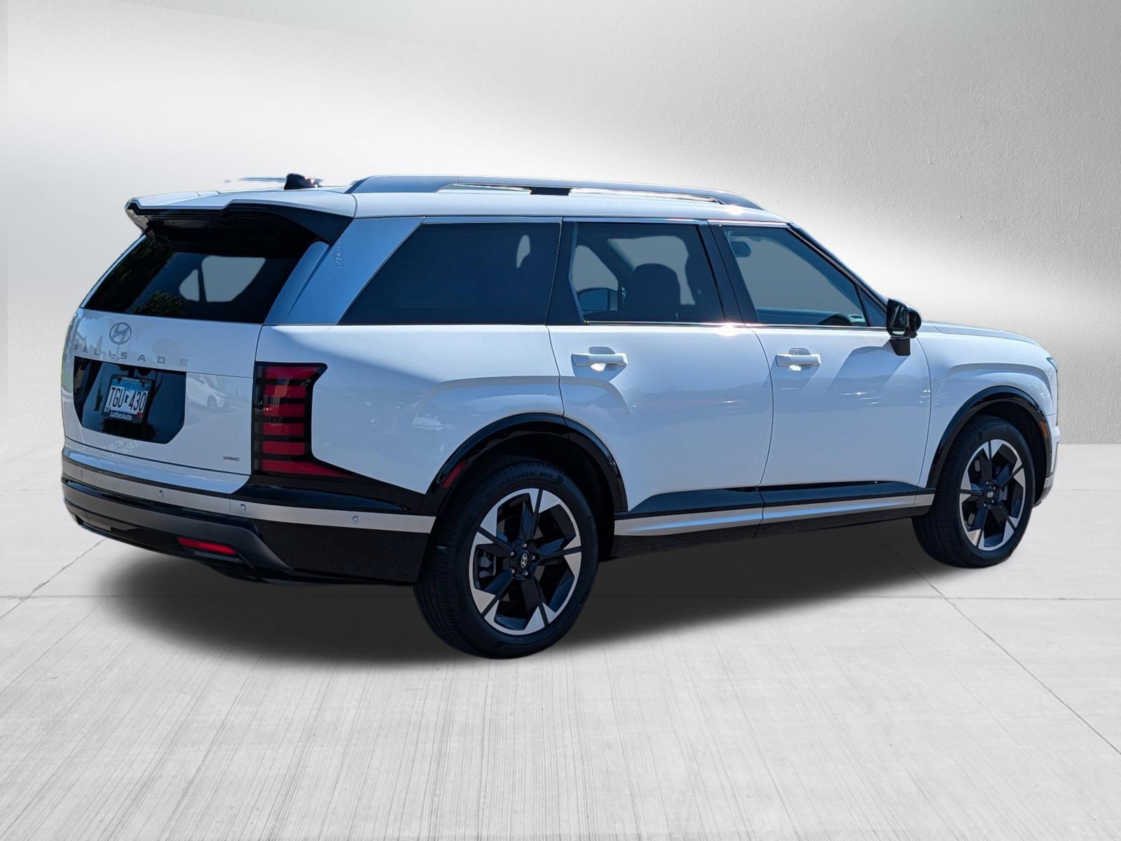 Certified 2026 Hyundai Palisade Limited AWD/4WD image 7