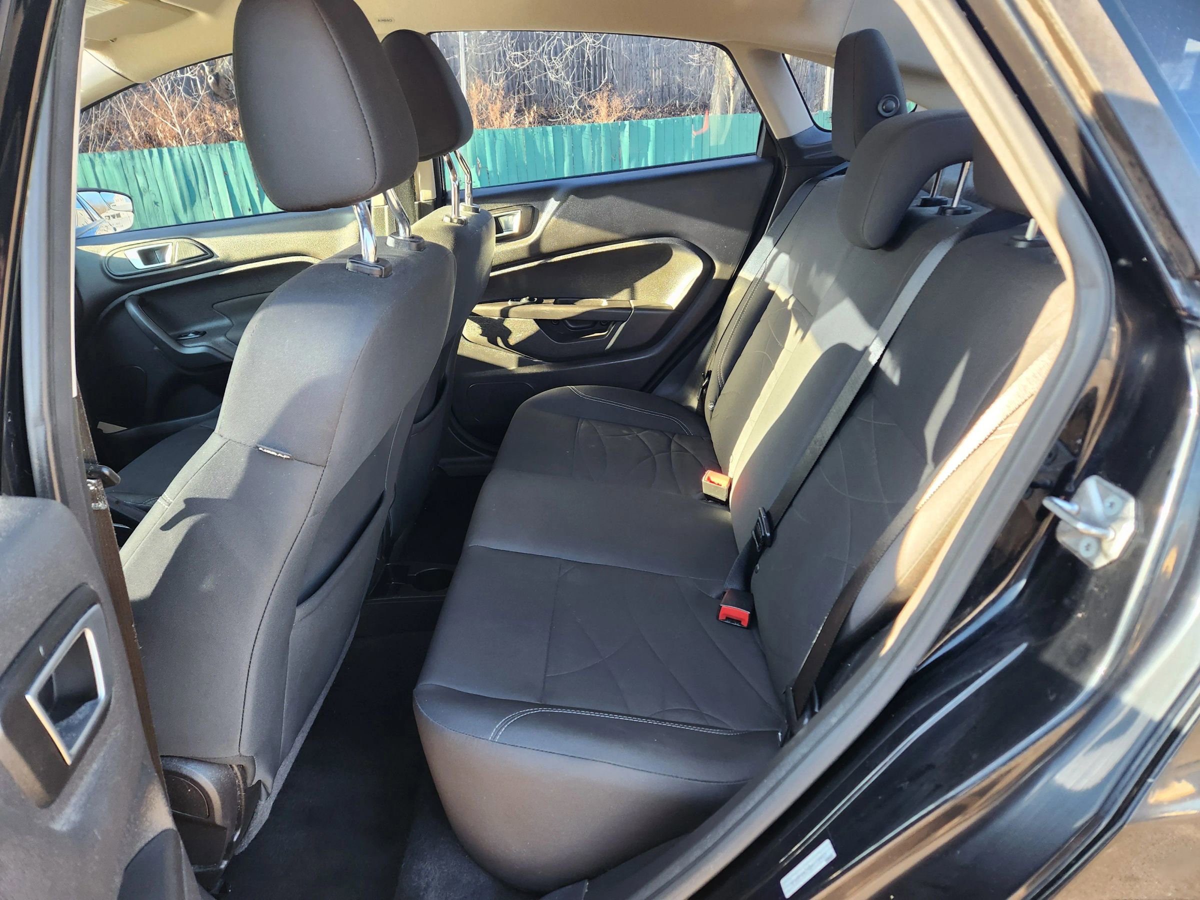 Used 2016 Ford Fiesta SE image 20