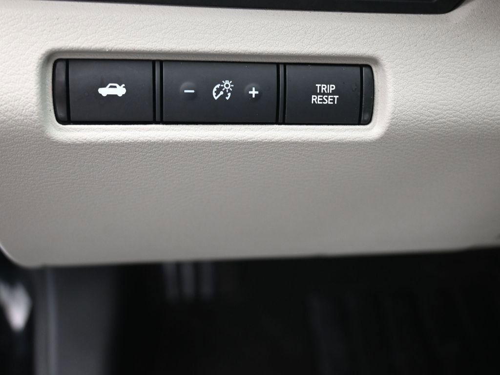 Used 2025 Nissan Altima 2.5 SV image 21
