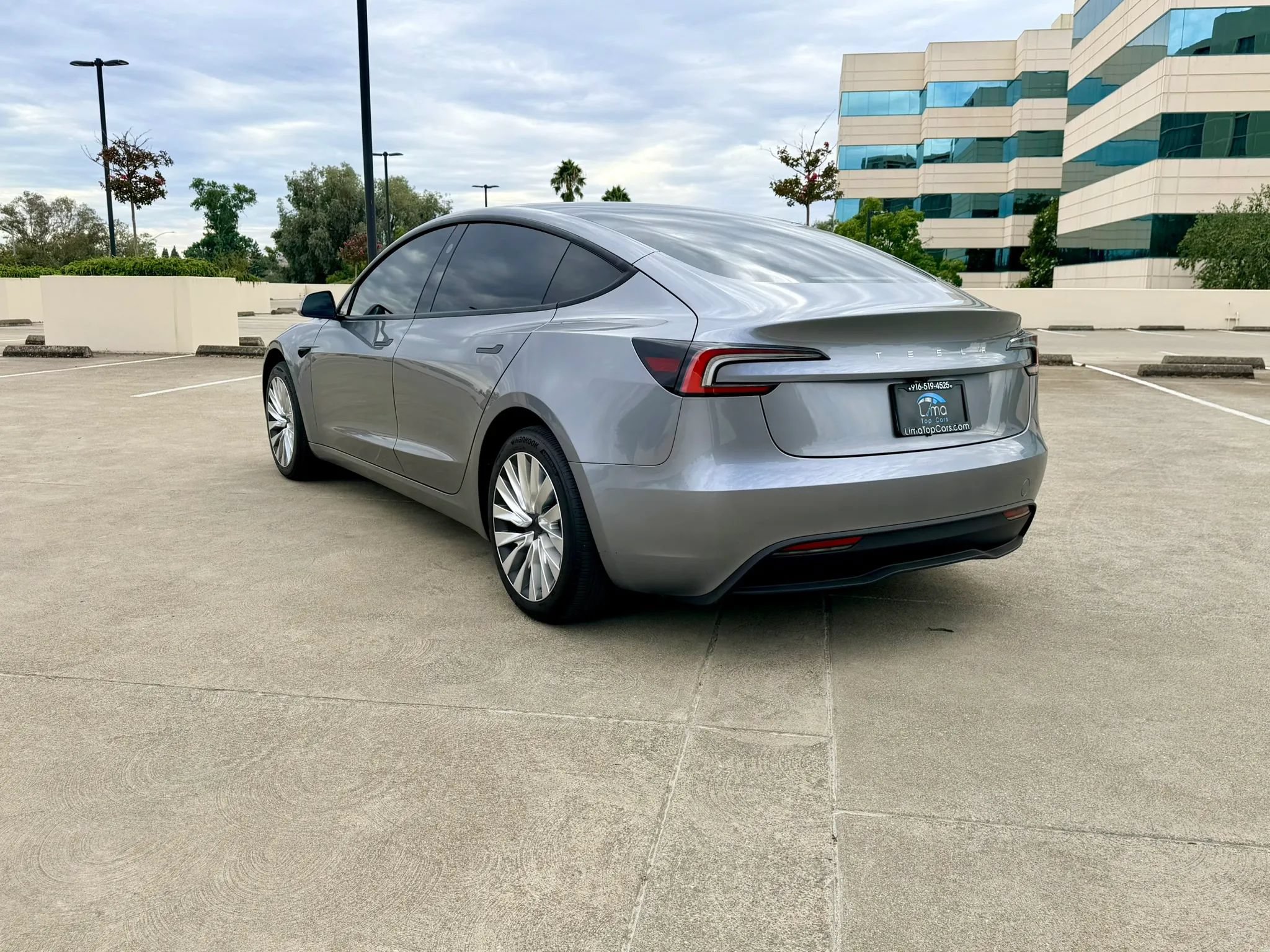 Used 2025 Tesla Model 3 Long Range RWD image 13