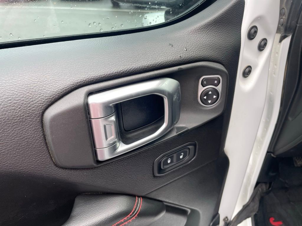 Used 2020 Jeep Gladiator Rubicon image 11