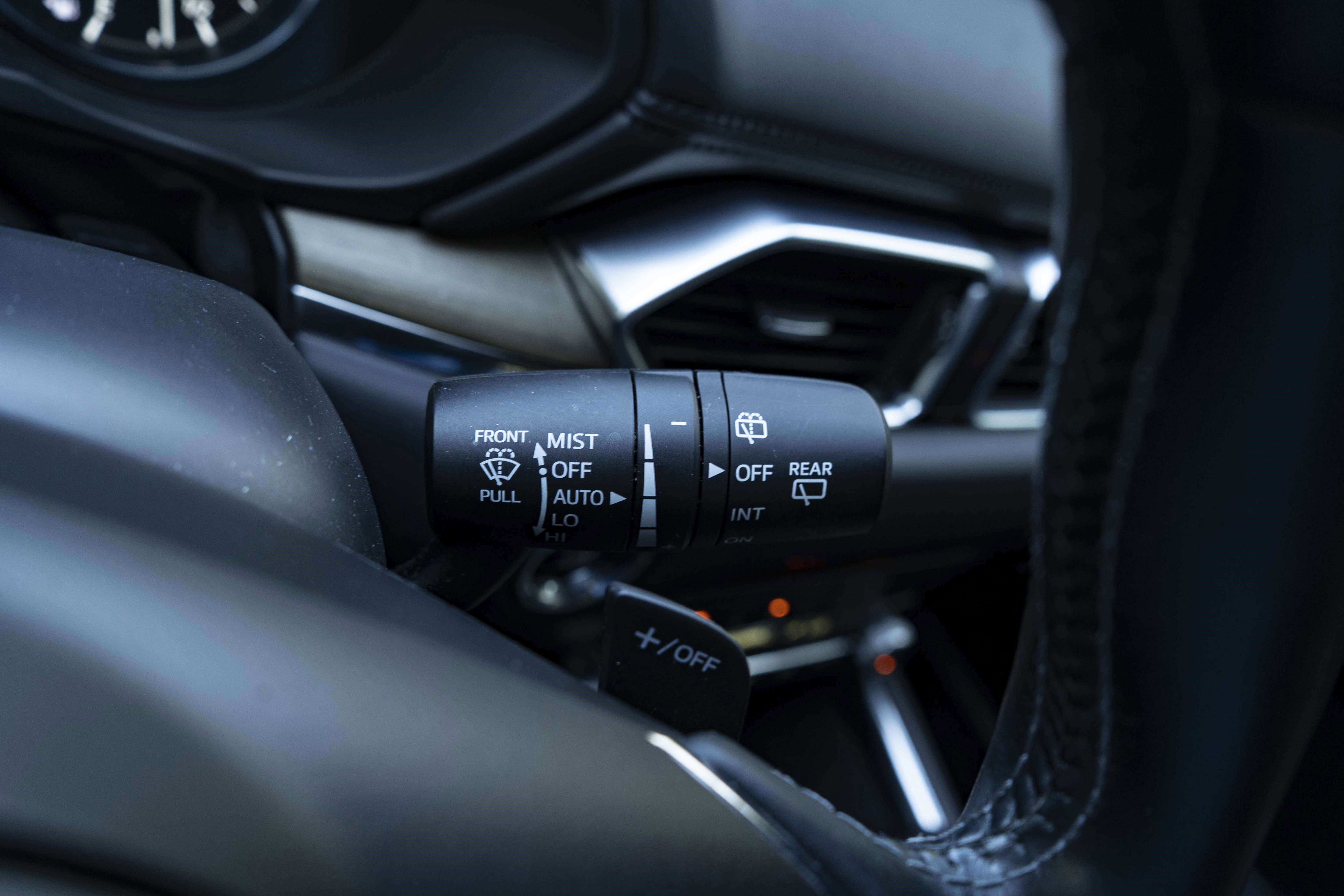 Used 2021 MAZDA CX-5 Signature image 24