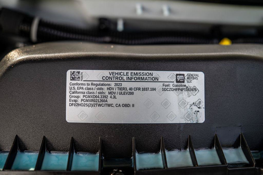 Used 2023 Chevrolet Express 3500 Extended w/ Driver Convenience Package RWD image 11
