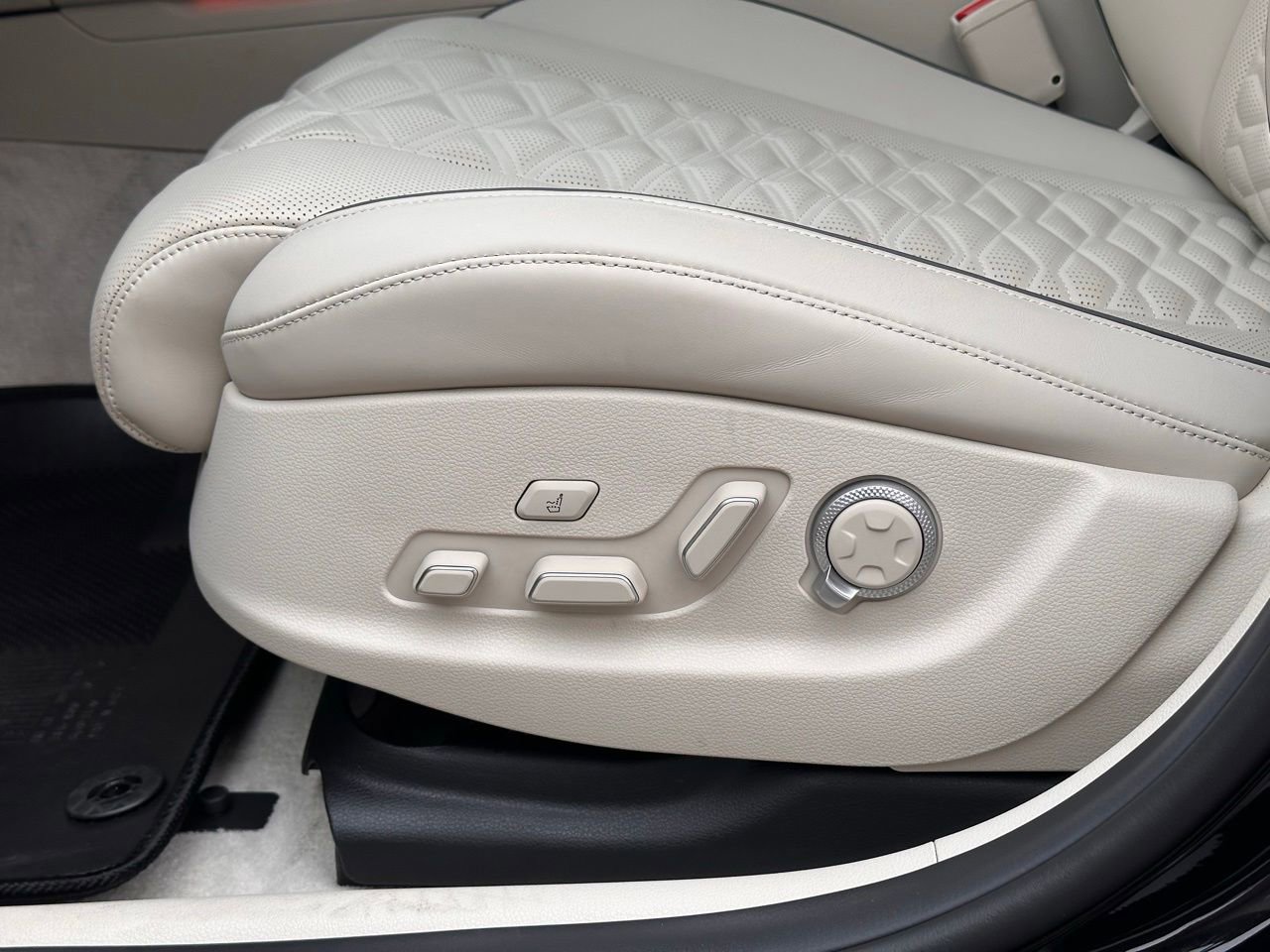 Used 2025 Genesis G80 3.5T Sport Prestige image 26