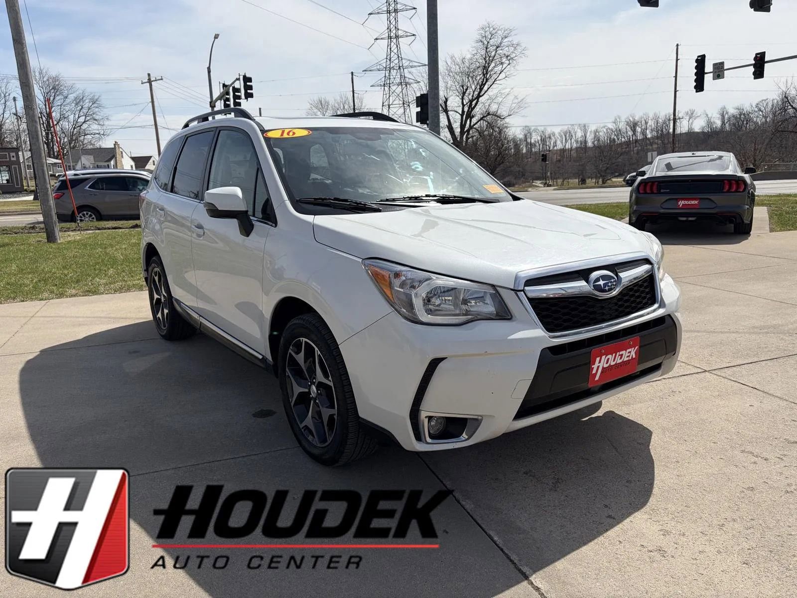 Used 2016 Subaru Forester 2.0XT Touring w/ Eyesight & Navigation System image 1
