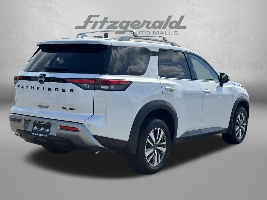 Used 2025 Nissan Pathfinder SL w/ Lighting Package (N92) image 5