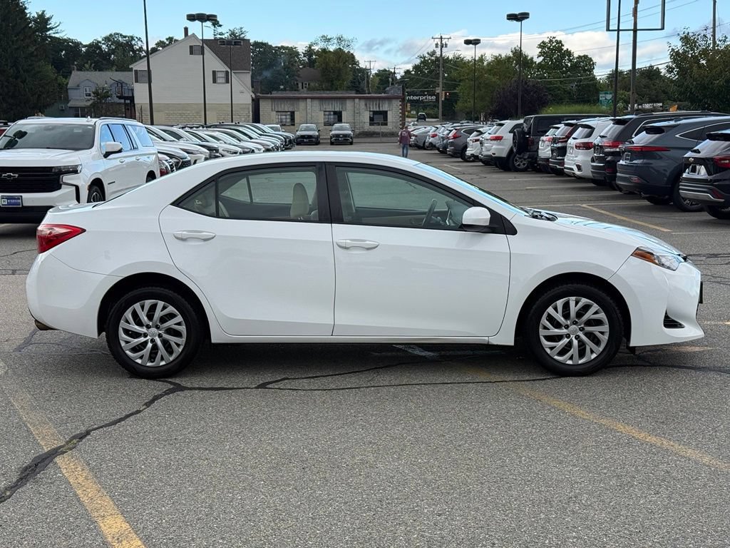 Used 2017 Toyota Corolla LE w/ Carpet Mat Package (TMS) FWD image 7