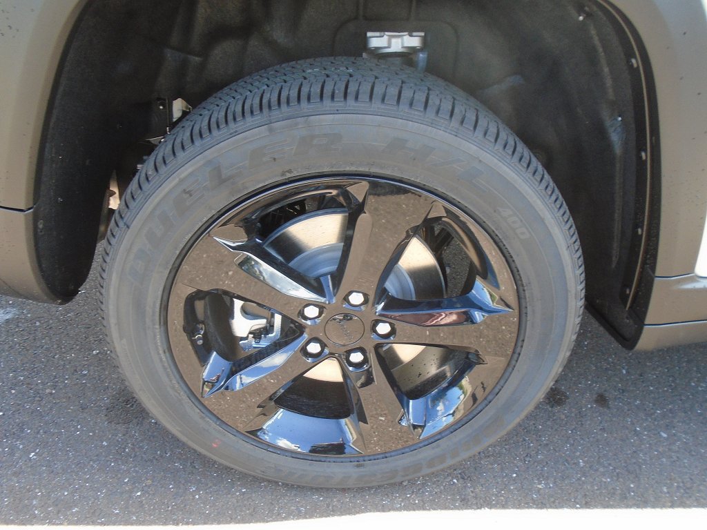New 2025 Jeep Grand Cherokee L Altitude AWD/4WD image 17